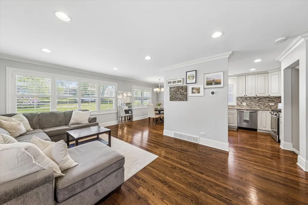 4432 Wilson Avenue Downers Grove IL 60515