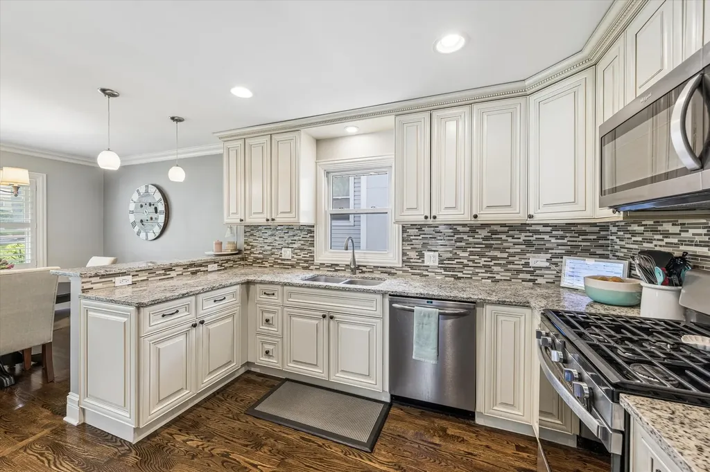 4432 Wilson Avenue Downers Grove IL 60515