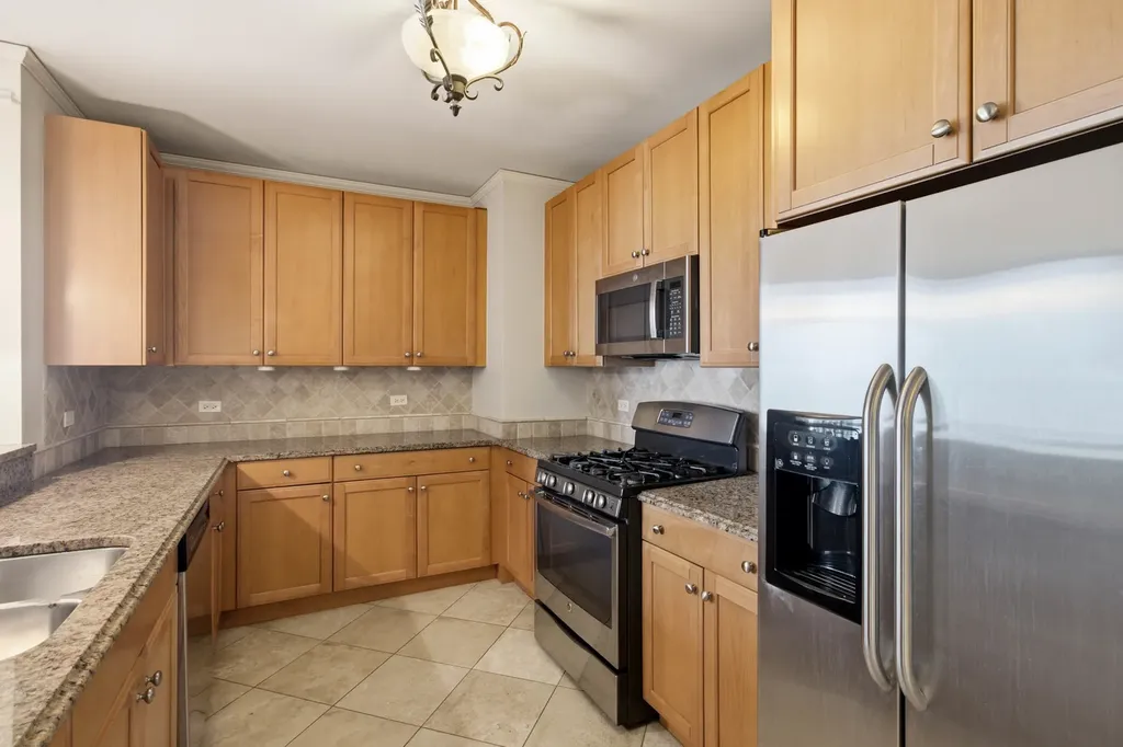 201 North Westshore Drive Chicago IL 60601