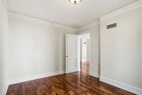 201 North Westshore Drive Chicago IL 60601