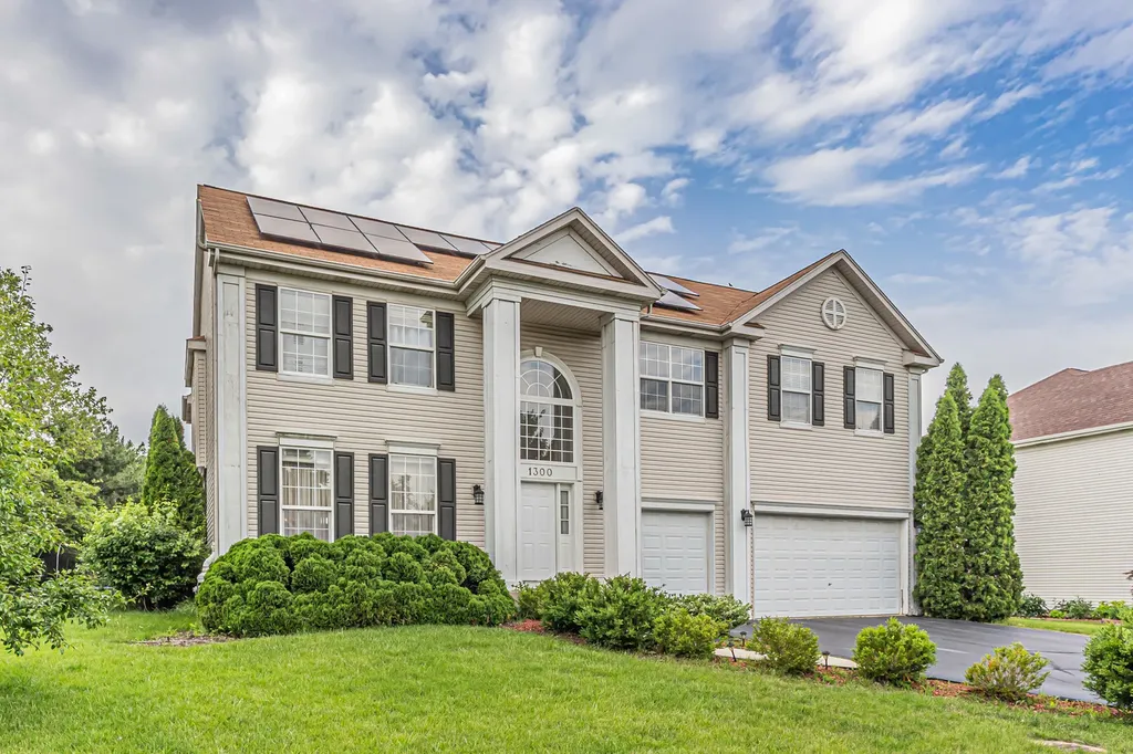 1300 Palisades Drive Bolingbrook IL 60490