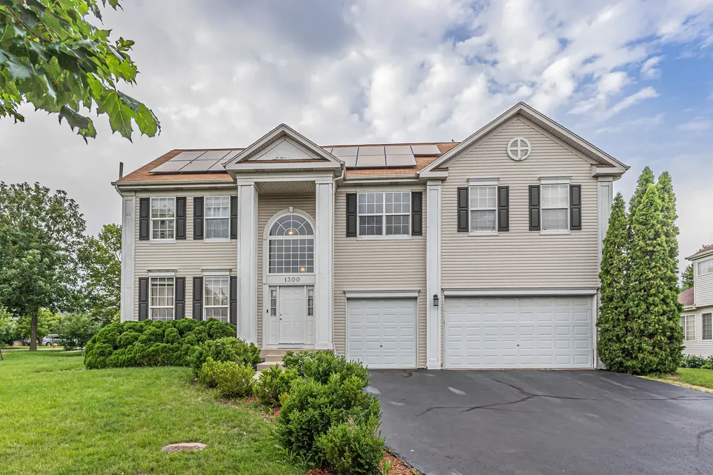 1300 Palisades Drive Bolingbrook IL 60490