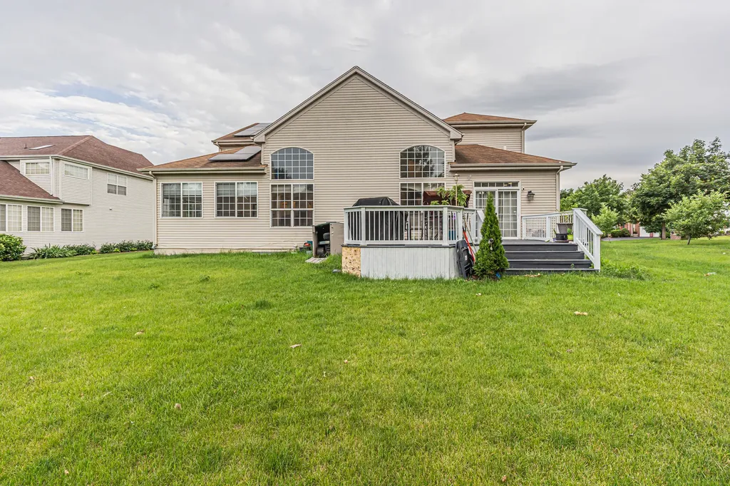 1300 Palisades Drive Bolingbrook IL 60490