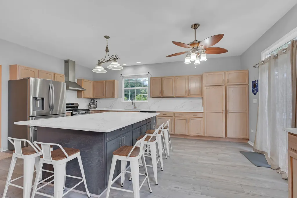 1300 Palisades Drive Bolingbrook IL 60490