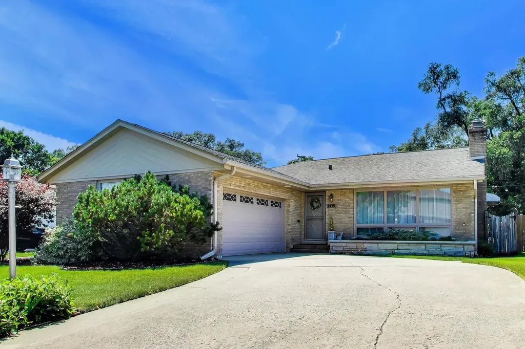 1430 Scotdale Road La Grange Park IL 60526
