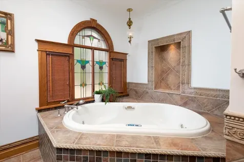 23 North Columbia Street Naperville IL 60540