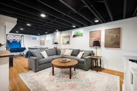 23 North Columbia Street Naperville IL 60540
