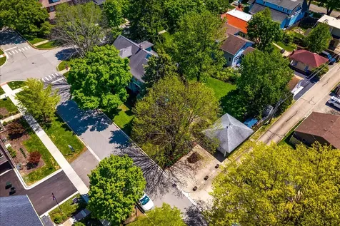 23 North Columbia Street Naperville IL 60540