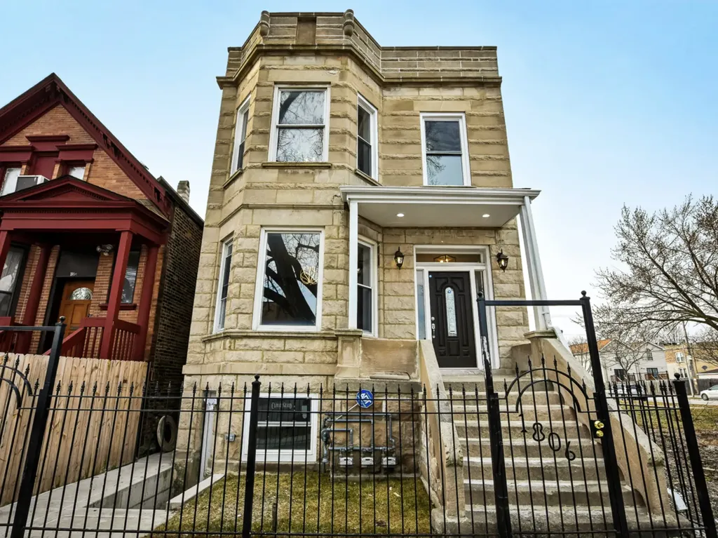 1806 South Trumbull Avenue Chicago IL 60623