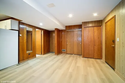 5715 North Cicero Avenue Chicago IL 60646