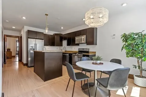 3452 North Damen Avenue Chicago IL 60618