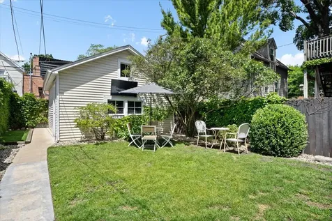 3452 North Damen Avenue Chicago IL 60618