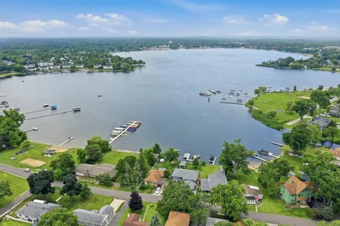 1018 Park Avenue Wauconda IL 60084