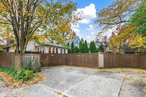 979 Vine Street Winnetka IL 60093