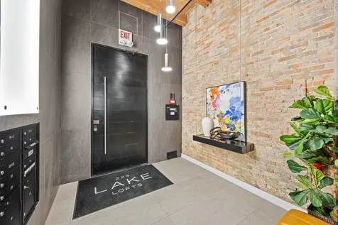 223 West Lake Street Chicago IL 60606