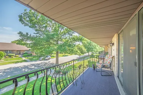 8252 Ashley Lane Tinley Park IL 60477