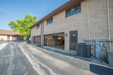 8252 Ashley Lane Tinley Park IL 60477