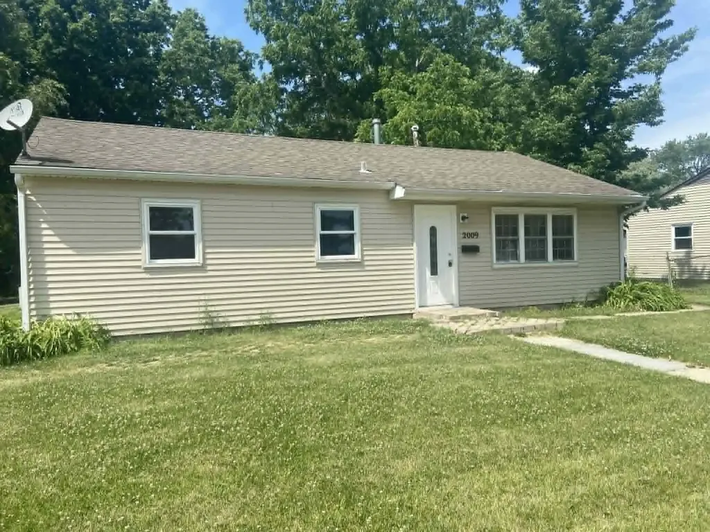 2009 Capri Avenue Joliet IL 60436
