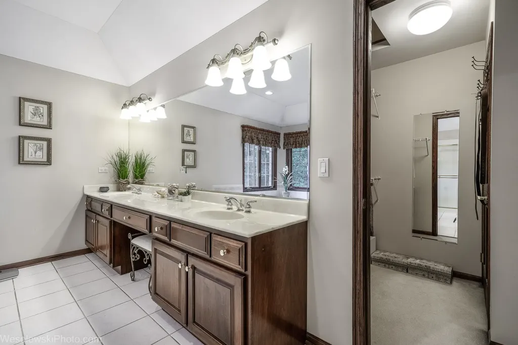6N414 Medinah Road Medinah IL 60157