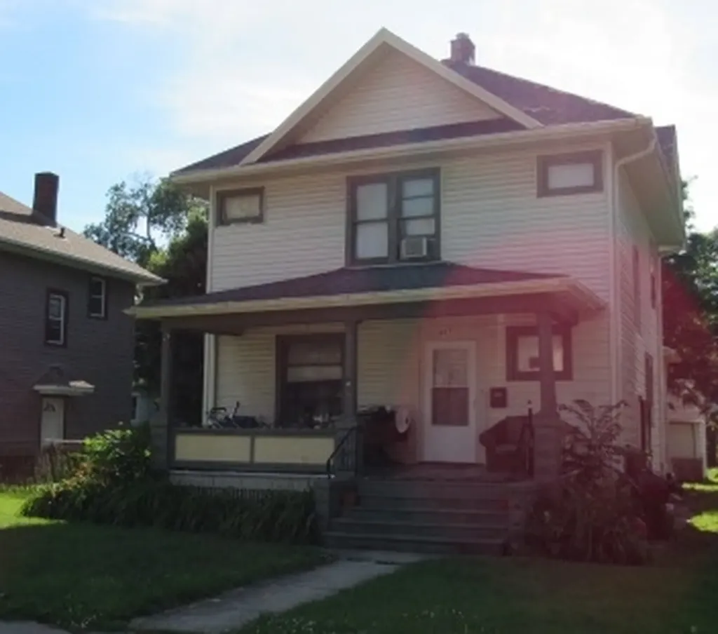 667 South Myrtle Avenue Kankakee IL 60901