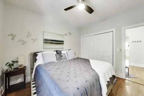 5251 North Winthrop Avenue Chicago IL 60640