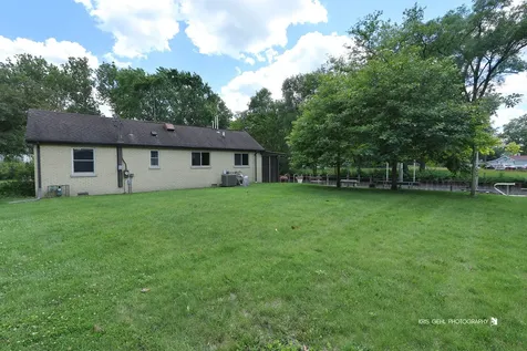 9425 Byrne Drive Fox River Grove IL 60021