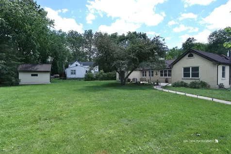 9425 Byrne Drive Fox River Grove IL 60021