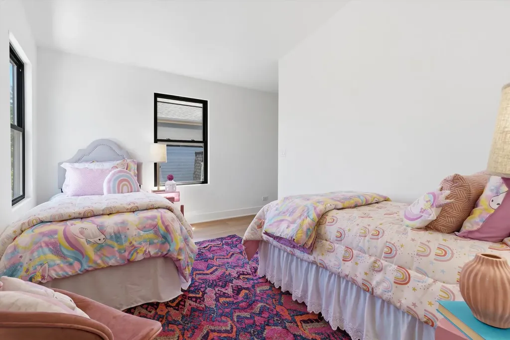 2044 West Superior Street Chicago IL 60612
