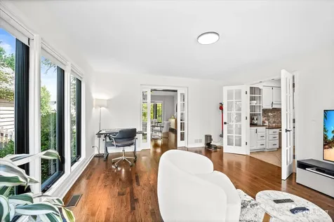 782 Torrington Drive Naperville IL 60565