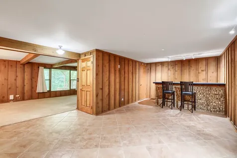 823 Greenwood Avenue Carpentersville IL 60110