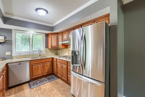 823 Greenwood Avenue Carpentersville IL 60110