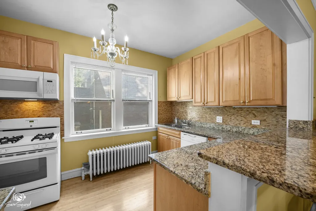 9237 South Longwood Drive Chicago IL 60643