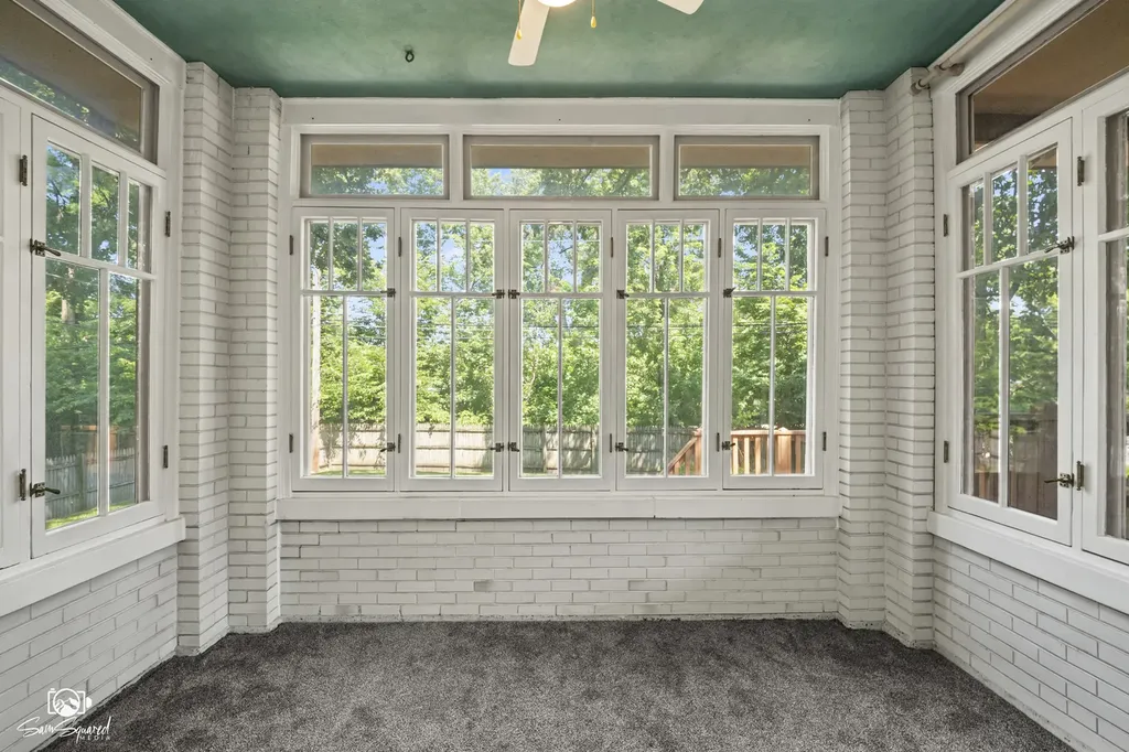 9237 South Longwood Drive Chicago IL 60643