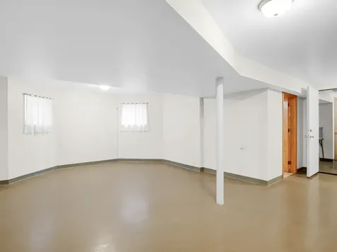 8233 South Langley Avenue Chicago IL 60619
