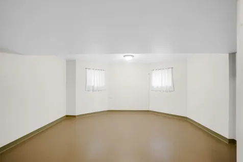 8233 South Langley Avenue Chicago IL 60619