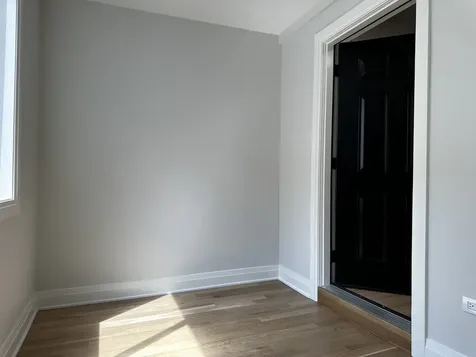 869 North Hermitage Avenue Chicago IL 60622