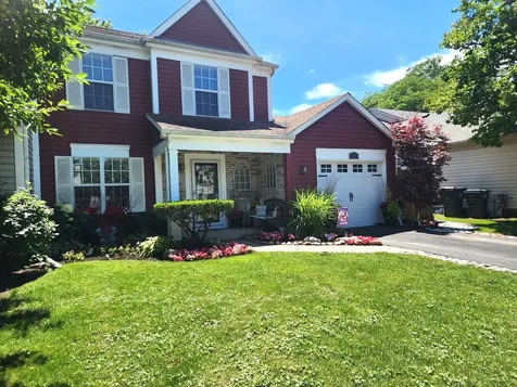 54 Sandhurst Road Mundelein IL 60060
