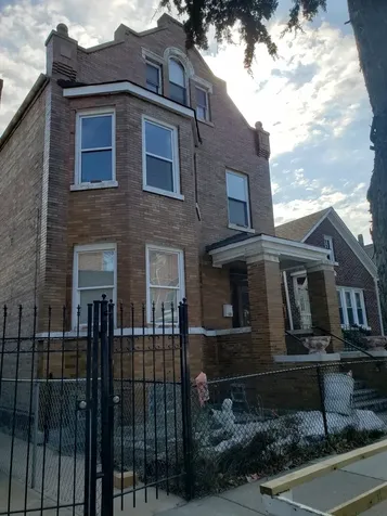 2705 West 24th Street Chicago IL 60608