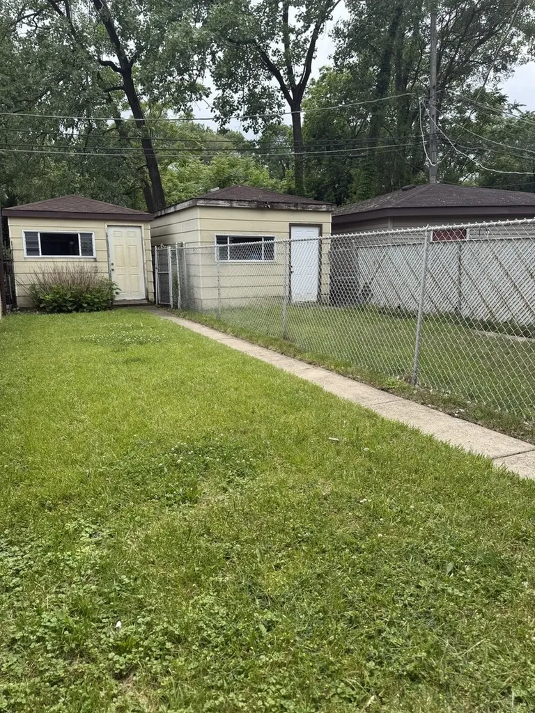 351 East 91st Street Chicago IL 60619