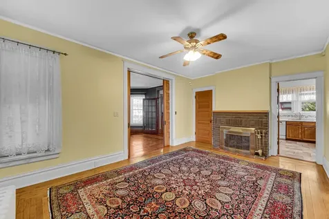715 North County Street Waukegan IL 60085
