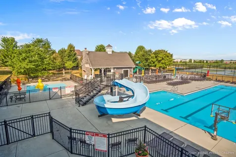 449 Dancer Lane Oswego IL 60543