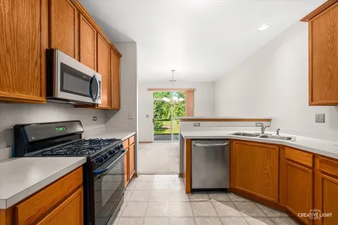 449 Dancer Lane Oswego IL 60543