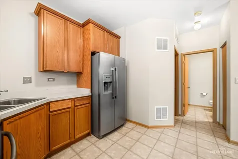 449 Dancer Lane Oswego IL 60543