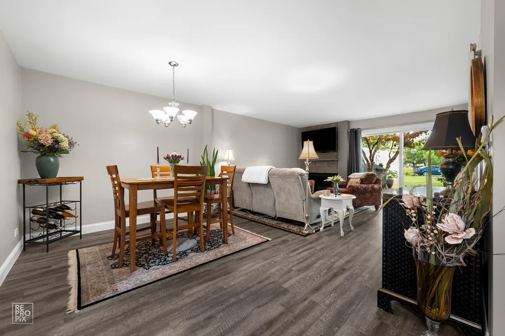 139 Cascade Drive Indian Head Park IL 60525