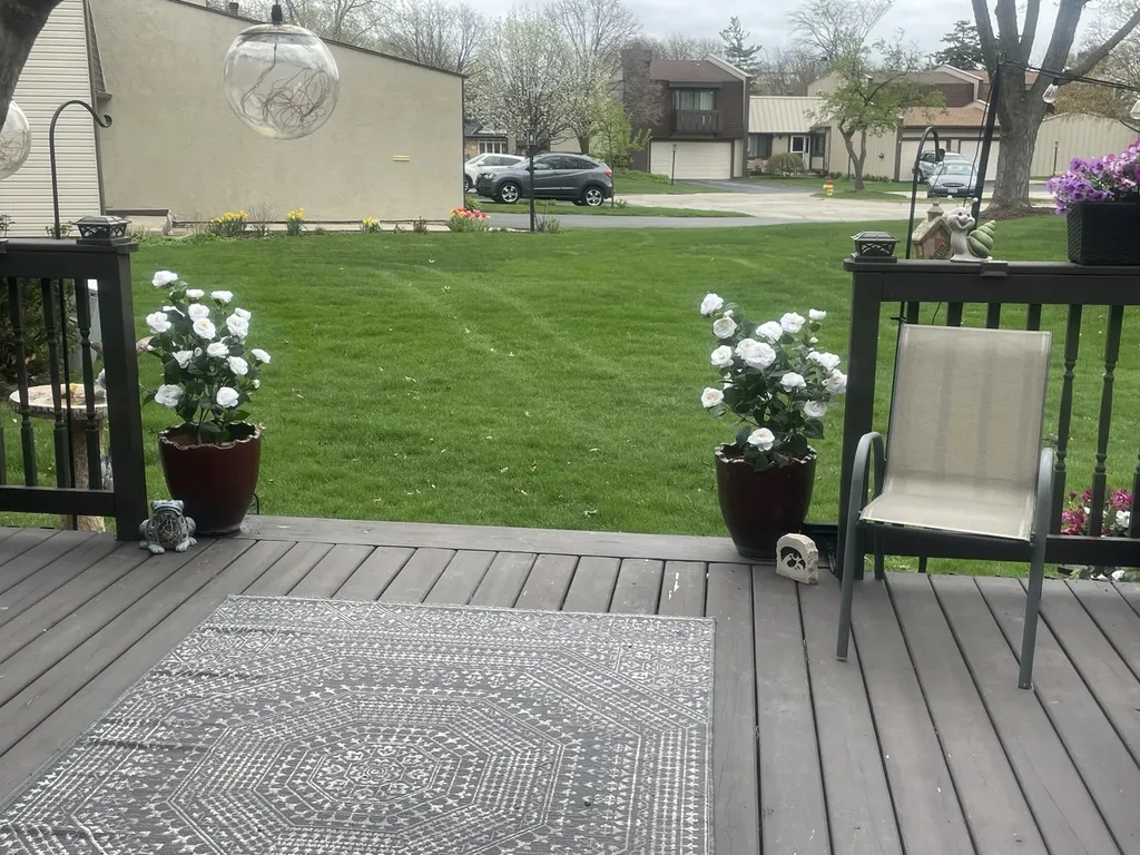 139 Cascade Drive Indian Head Park IL 60525