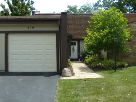 139 Cascade Drive Indian Head Park IL 60525