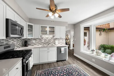139 Cascade Drive Indian Head Park IL 60525