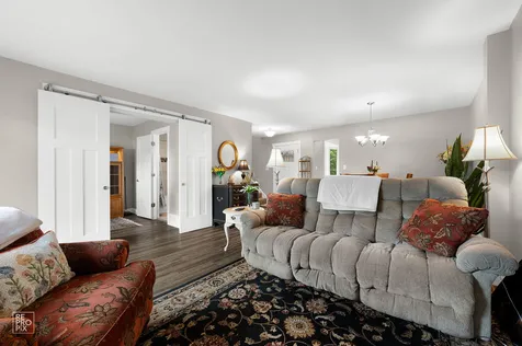 139 Cascade Drive Indian Head Park IL 60525