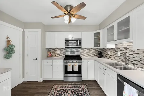 139 Cascade Drive Indian Head Park IL 60525