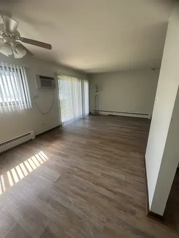 18555 Hickory Court Lansing IL 60438